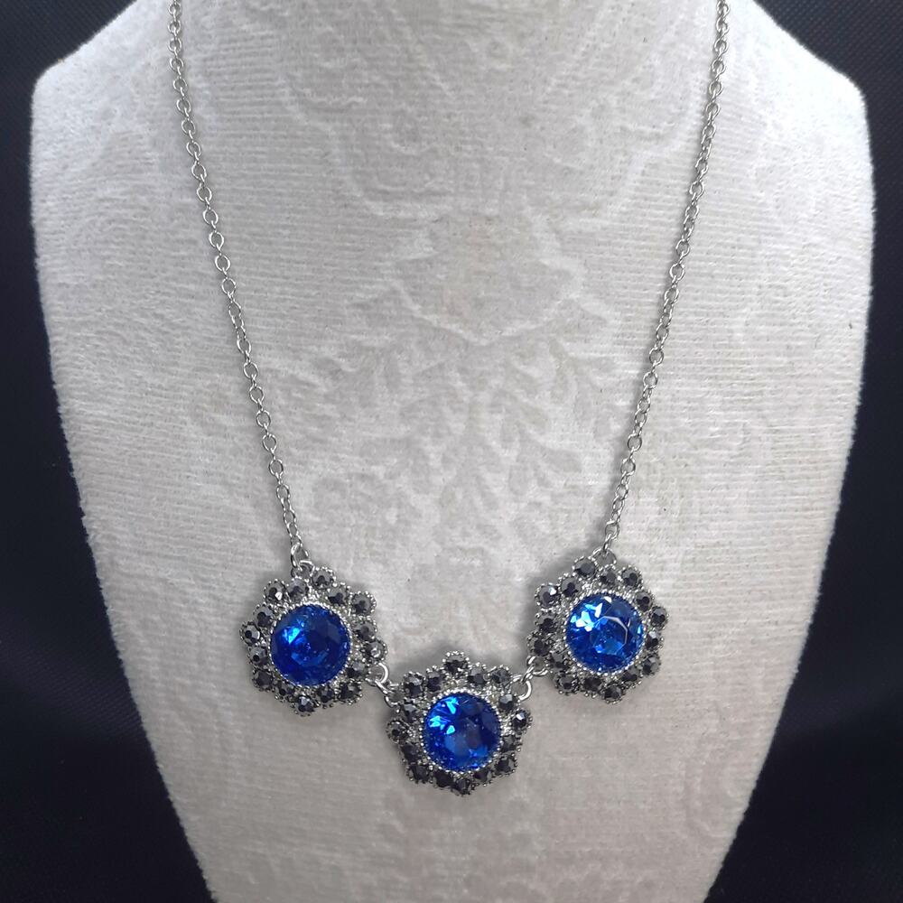 Vintage Monet Blue Rhinestone Necklace Floral Trio Station Chain Silver Tone